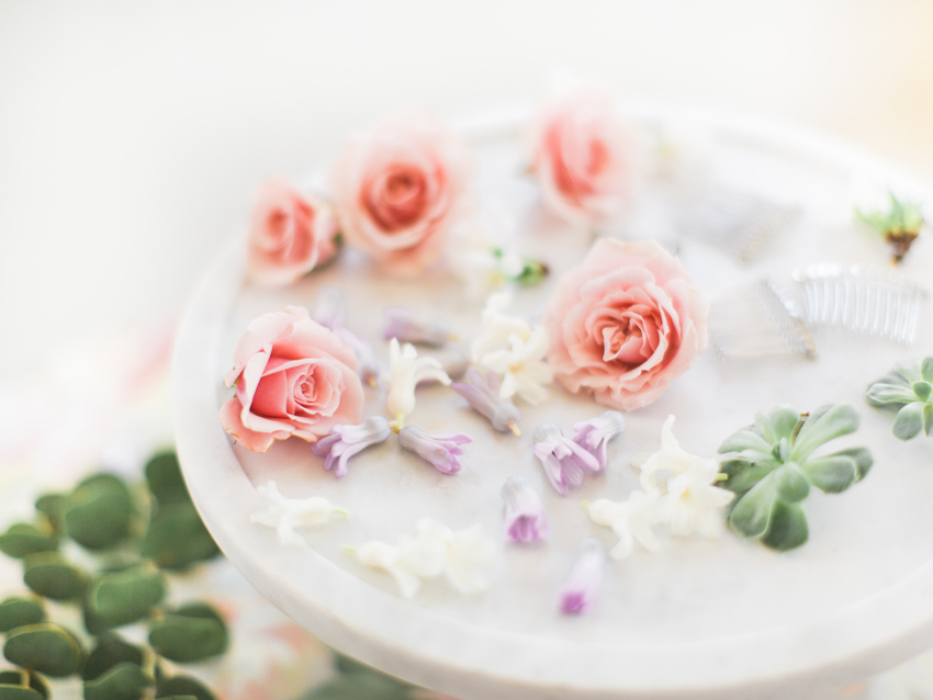 How To Make Fresh Flower Hair Combs Rhiannon Bosse Michigan