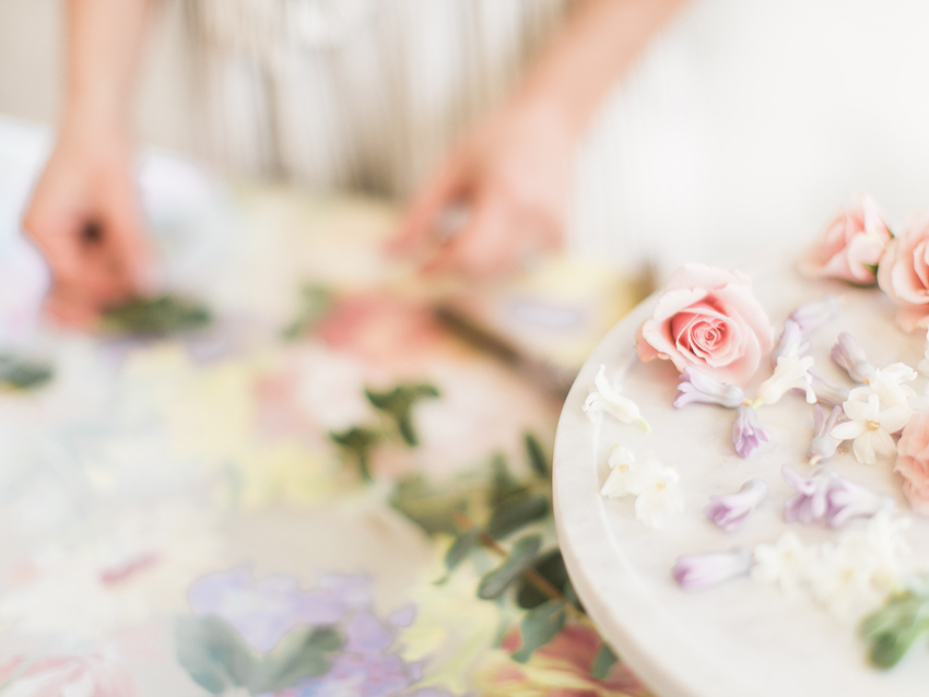 How To Make Fresh Flower Hair Combs Rhiannon Bosse Michigan